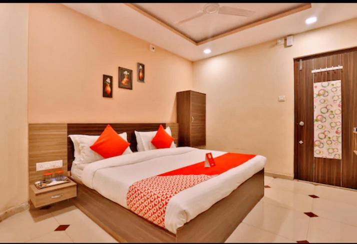 Hotel Nilkanth Inn Hālol エクステリア 写真