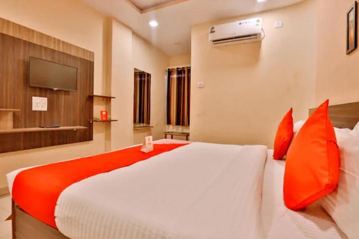 Hotel Nilkanth Inn Hālol エクステリア 写真